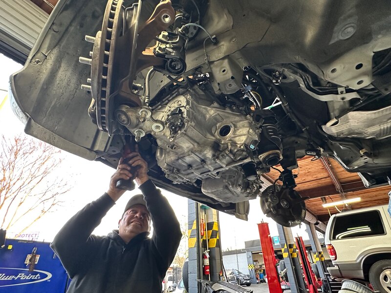 Brake Fluid Service In Oakland, CA Brake Fluid Service In Oakland, CA